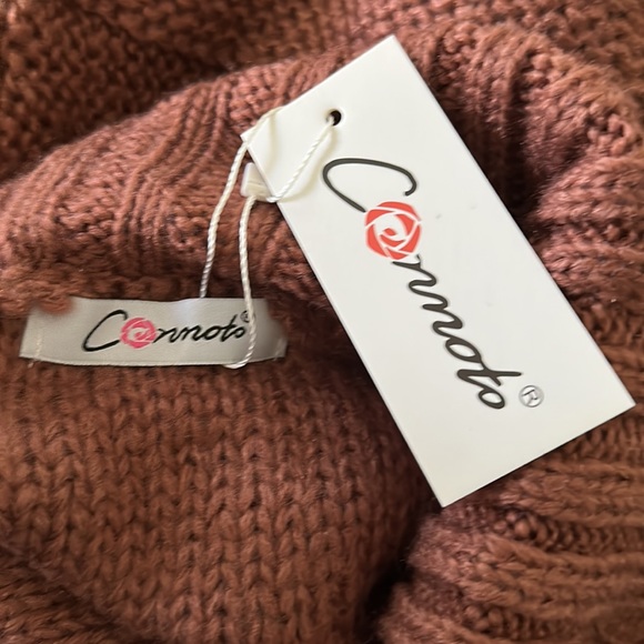 !SOLD!NWT Connoto | Oversized Turtleneck Knit Sweater | M/L - Picture 7 of 9